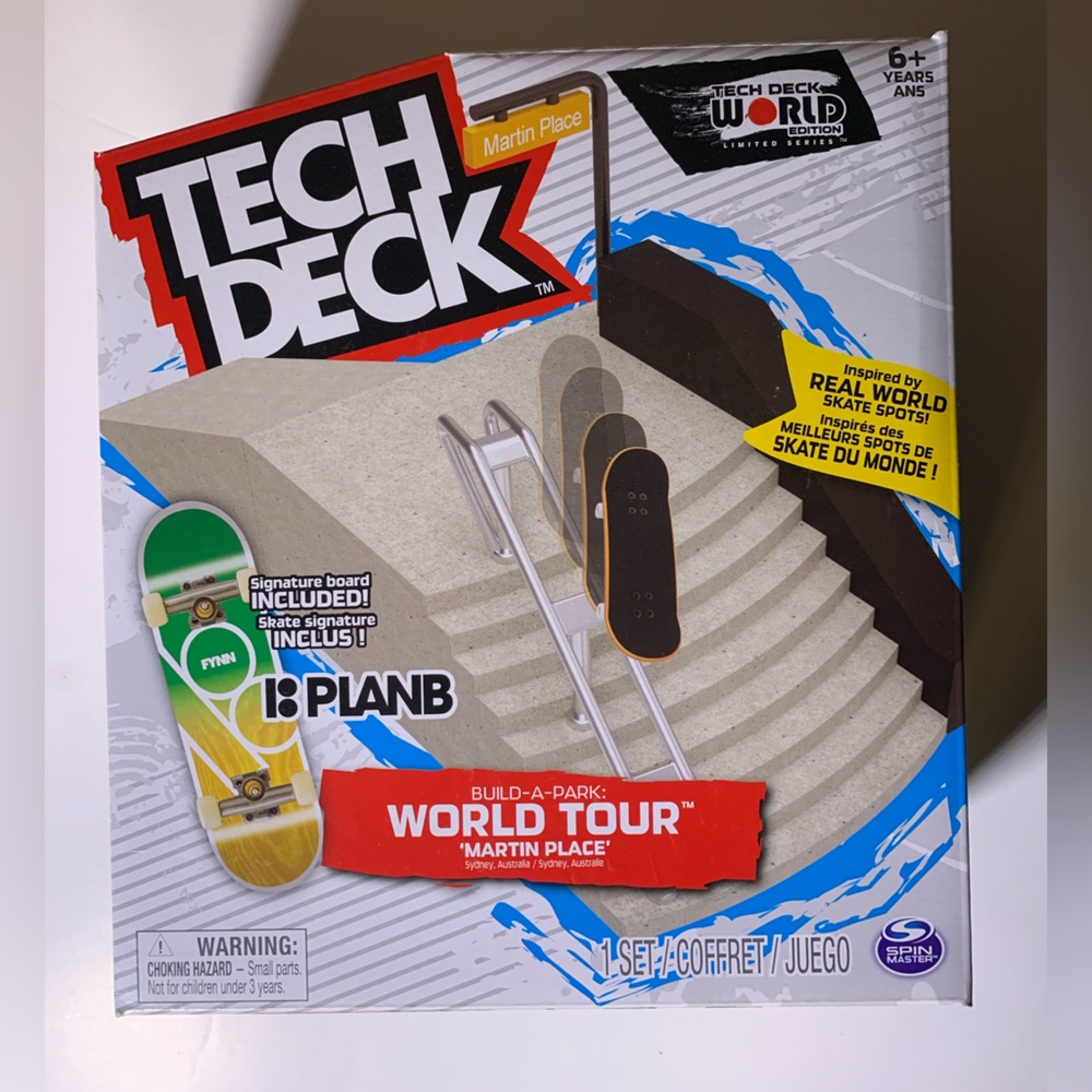 Tech deck world tour set Martin place